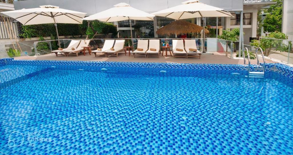 Aries Hotel Нячанг Экстерьер фото